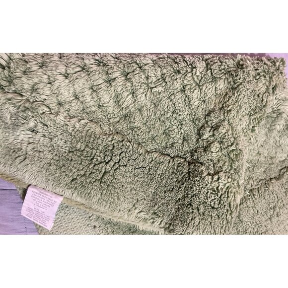 Martha Stewart green bath mat - Picture 8 of 8